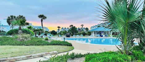 Utomhuspool