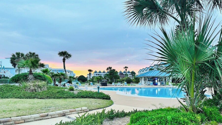 Plantation West Condos