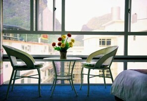 Room - Yangshuo Jinsheng Holiday Hotel (Bus Passenger Transport Terminal Xilou Branch) (Yangshuo)