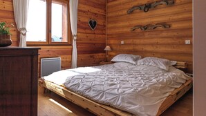 3 soverom, reiseseng for barn, wi-fi og sengetøy