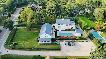 Thanksgiving - Group Holidays rental with staff!