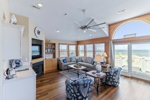 Smart TV - Magnificent oceanfront home in South Nags Head! (South Nags Head)