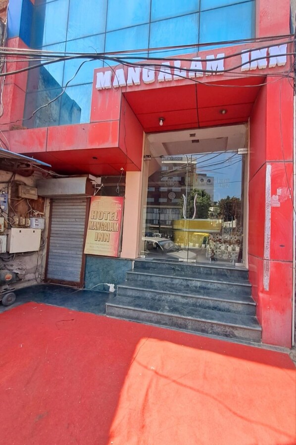 Overnatningsstedets indgangsparti