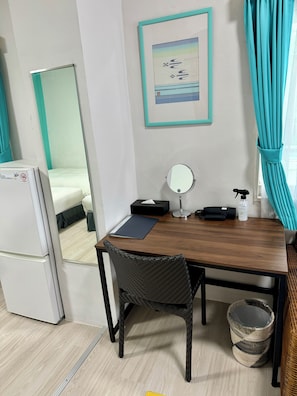 Down duvets, desk, laptop workspace, free WiFi - SimpleStayORIHIME (Ishigaki)