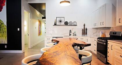 Frida's House - Historic Downtown