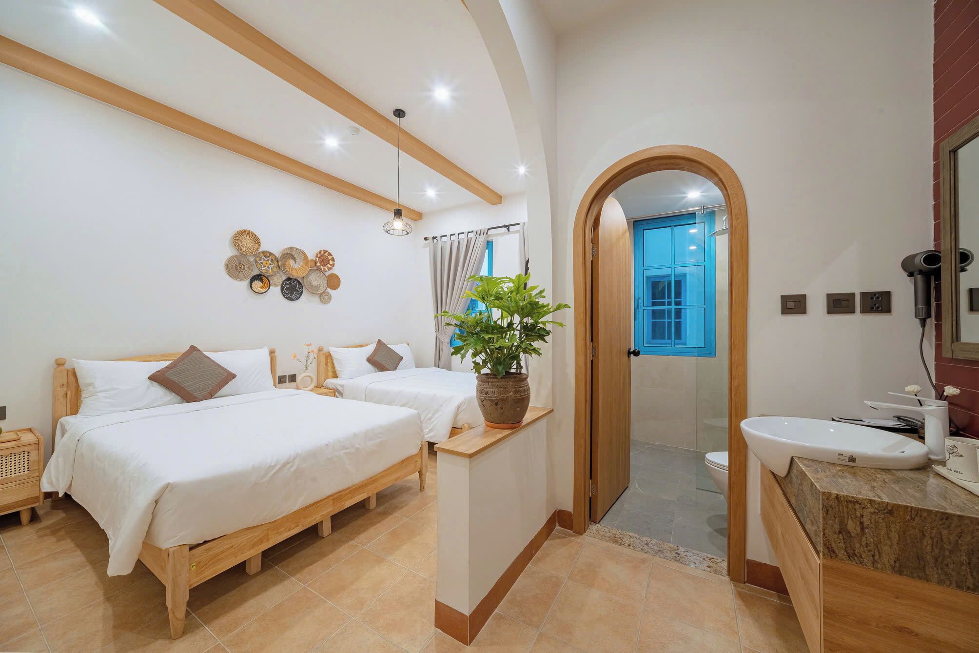 Romantic Villa | Memory-foam beds, individually decorated, desk, free rollaway beds