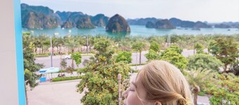 Phoenix Villas Sun Ha Long