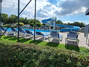 Piscine couverte, piscine extérieure