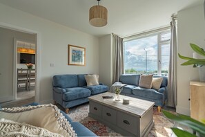 Smart-TV, Videospiele, Bücher