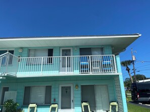 Exterior - Charming 2-bedroom condo with WiFi, AC in gorgeous New Smyrna Beach (New Smyrna Beach)