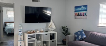 Charming 2-bedroom condo with WiFi, AC in gorgeous New Smyrna Beach