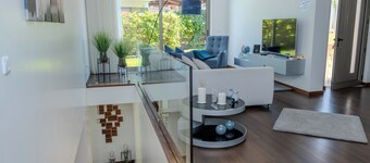 Deluxe Villa Home, Peace & Spa
