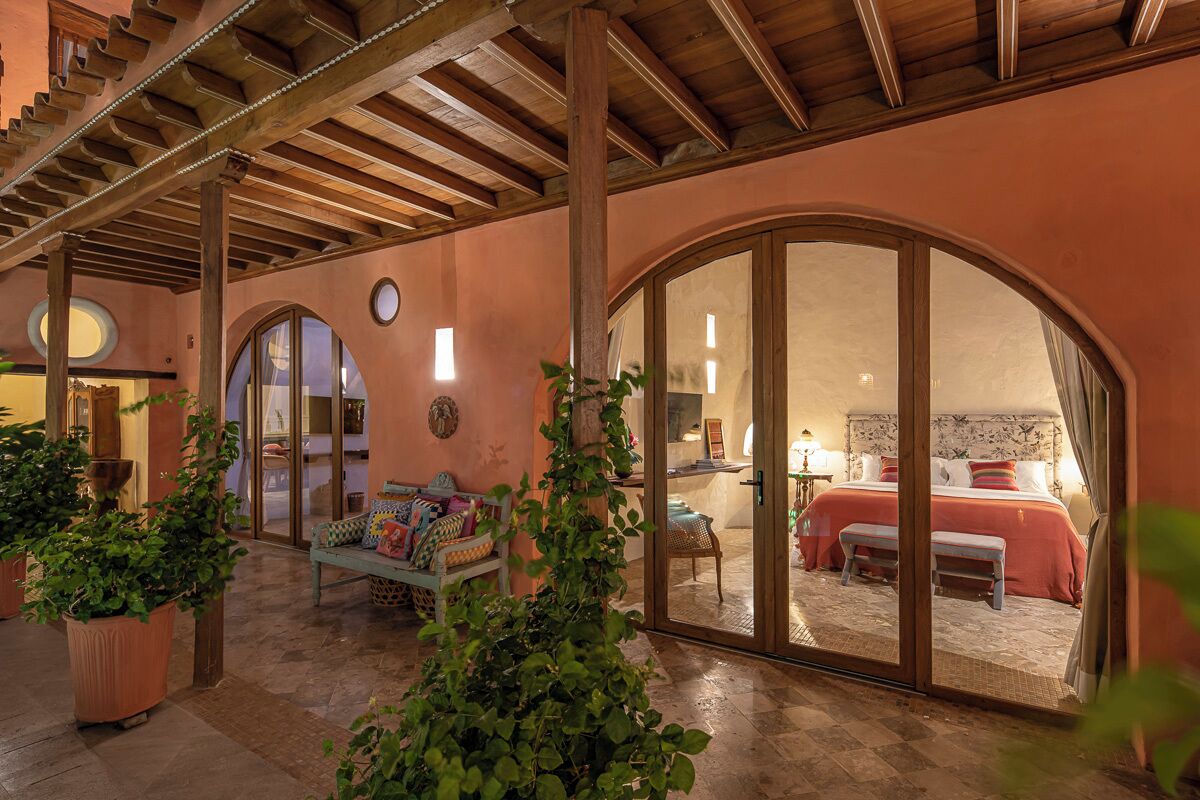 4 chambres, fer et planche à repasser, Wi-Fi, draps fournis