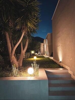 Property grounds - Dimora Harmonia, authentic charm combined by modern and refined ambience. (Carini)