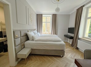 4 bedrooms, desk, iron/ironing board, WiFi - Residenz Hugo - Superior Four Bedroom Apartment (Bad Schandau)