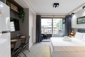 Studio | 1 kamar tidur, tirai kedap cahaya, dan setrika/meja setrika
