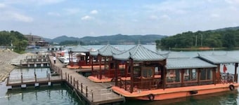 Shuifu Huadu Hotel