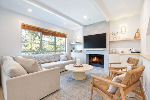 Smart TV, fireplace, offices