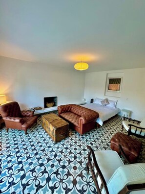 4 bedrooms, WiFi