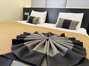 Desk, laptop workspace, free WiFi - Hôtel La Corniche Kamsar (Kamsar)