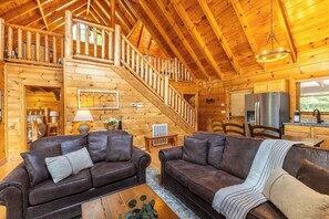 Smart TV, chimenea, videojuegos