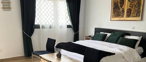 1 多间卧室、熨斗/熨衣板、WiFi、床单