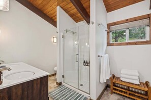 Douche, séchoir à cheveux