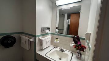 Chambre Standard double | Bureau, accès au Wi-Fi (inclus)