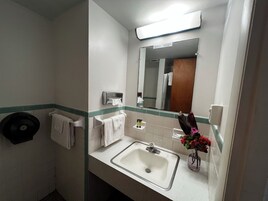 Standard Double Room | Desk, free WiFi