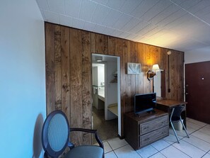 Standard-Doppelzimmer | Schreibtisch, kostenloses WLAN