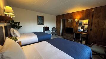 Standard Double Room | Desk, free WiFi