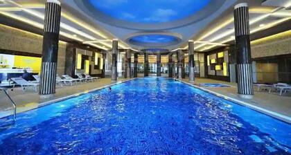 Luxury penthouse with amazing sea view first row