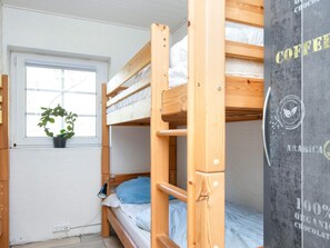 6 bedrooms