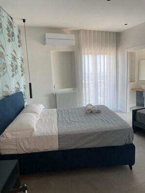 Luxury Townhome, Sea View (Room 1) - Ognina Sea (Catania)