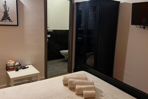 1 soverom, strykejern/-brett, wi-fi og sengetøy