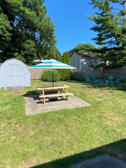 Cozy Renovated Cottage with Game Room, WiFi, AC - Mins to Beach & Boardwalk