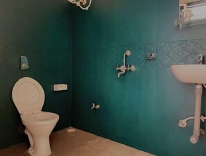 Toallas, jabón, papel de baño