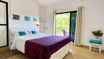 1 bedroom, bed sheets