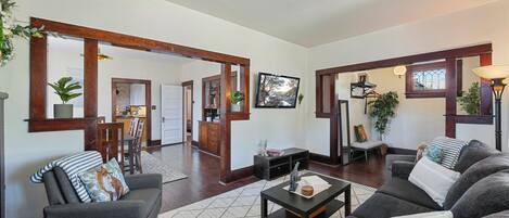 Een smart-tv, videogames en boeken