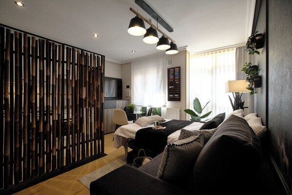 1 bedroom, desk, iron/ironing board, travel cot