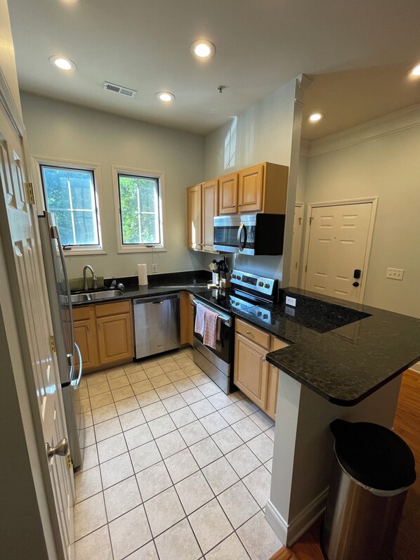 Fridge, microwave, oven, stovetop - The Duchess of UpTown - 1st Ward! (Charlotte)