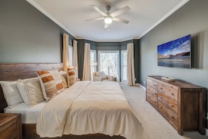 Maison, Plusieurs lits, patio, vue sur la montagne (Summit Oaks Escape) | 2 chambres, décor unique, ameublement unique, accès au Wi-Fi (inclus)