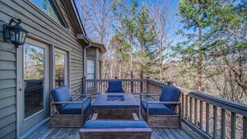 House, Multiple Beds, Patio, Mountain View (Summit Oaks Escape) | View from room