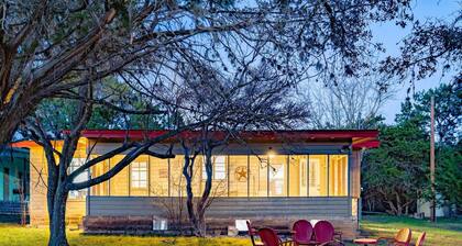 RELAX | Quiet Waterfront Cove | Flat Creek Winery