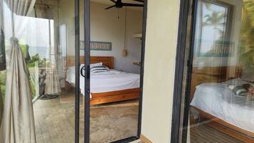 3 bedrooms, in-room safe, desk, travel crib