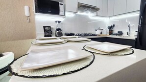 Coffee/tea maker, microwave, oven, electric kettle - Beautiful Apartment Miraflores (Miraflores)