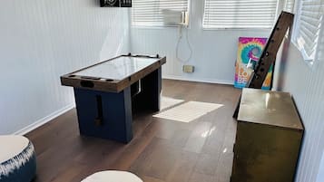 Spielezimmer