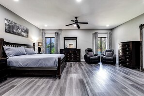 5 bedrooms, iron/ironing board, WiFi, bed sheets