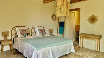 1 slaapkamer, een bureau, gratis wifi, beddengoed