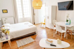 Fer et planche à repasser, Wi-Fi, draps fournis
